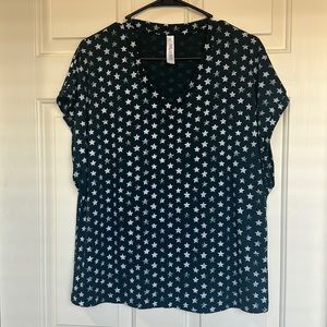 Latched Mama side opening nursing tee